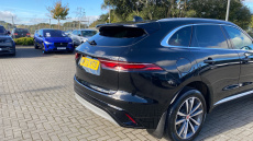 Jaguar F-Pace 2.0 D200 R-Dynamic SE 5dr Auto AWD Diesel Estate